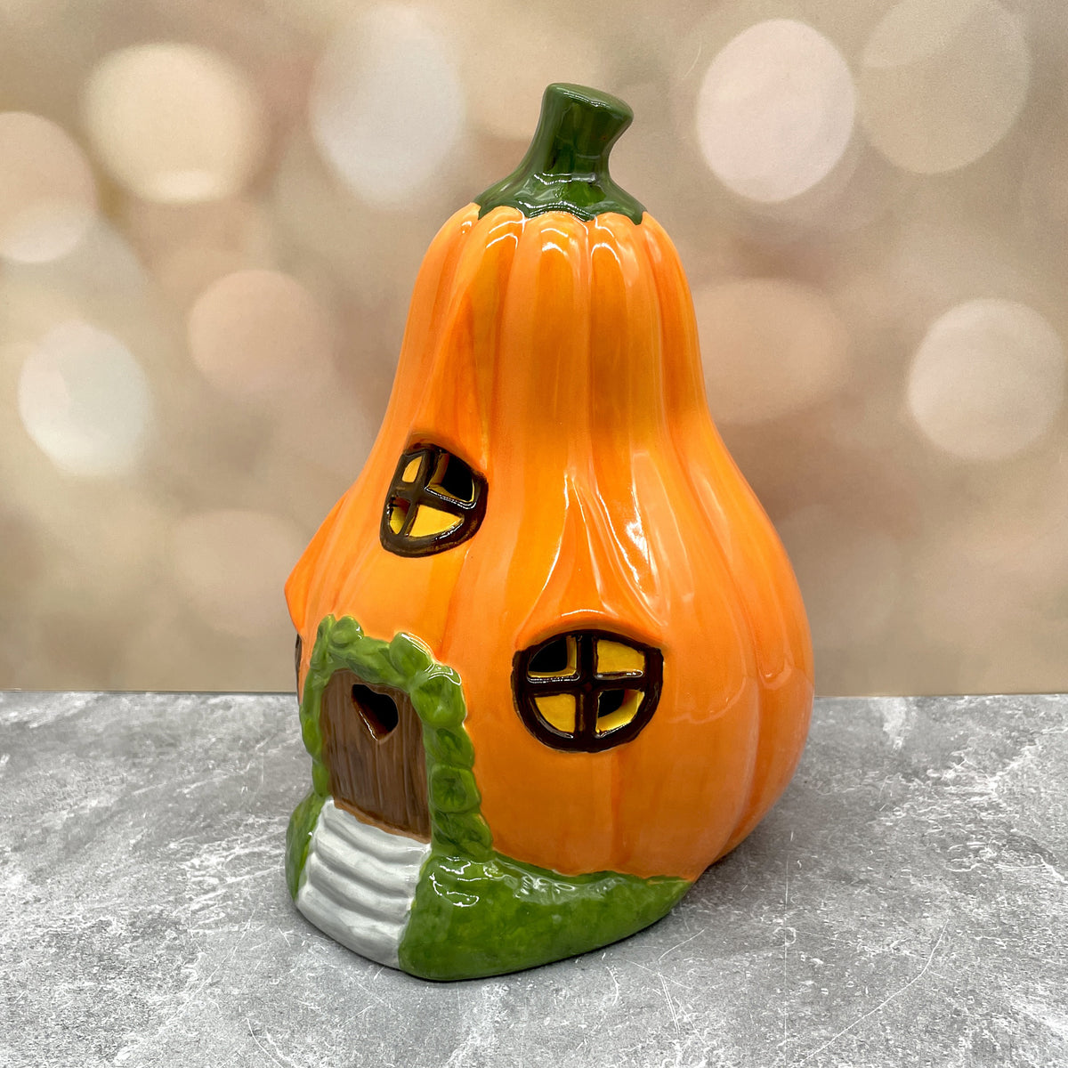 Pumpkin Cottage Light Up