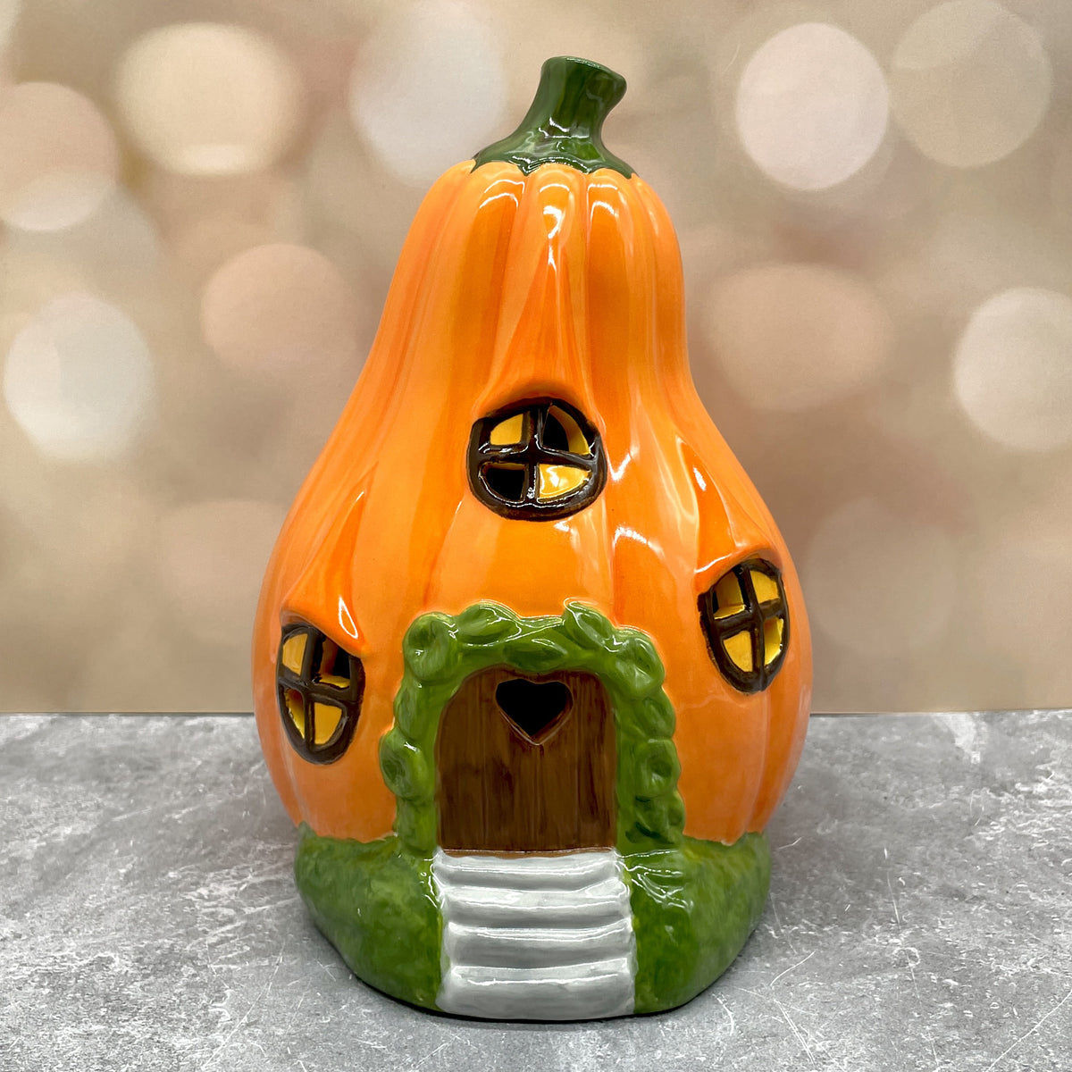 Pumpkin Cottage Light Up