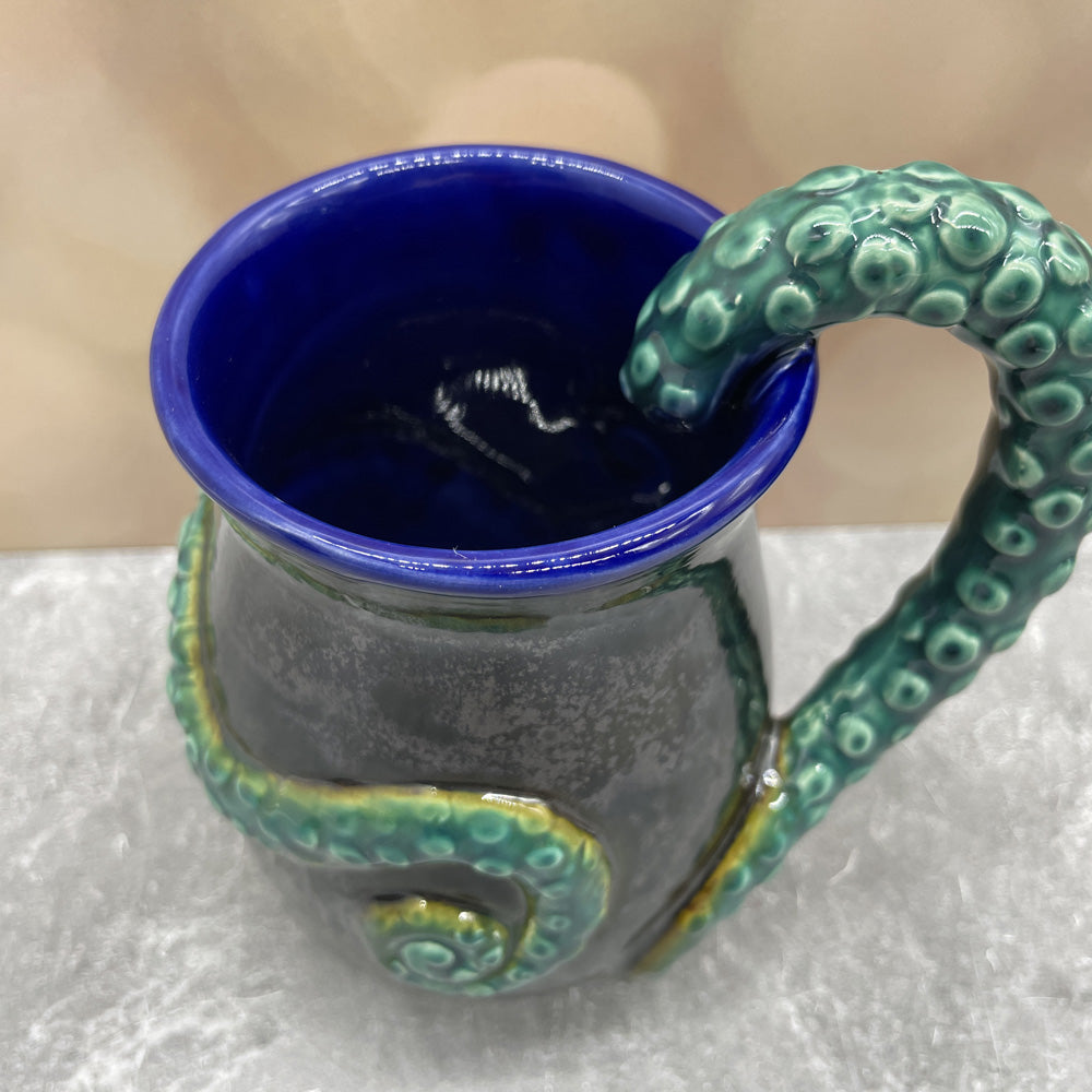 Tentacle Mug - Metalic Black + Sea Green