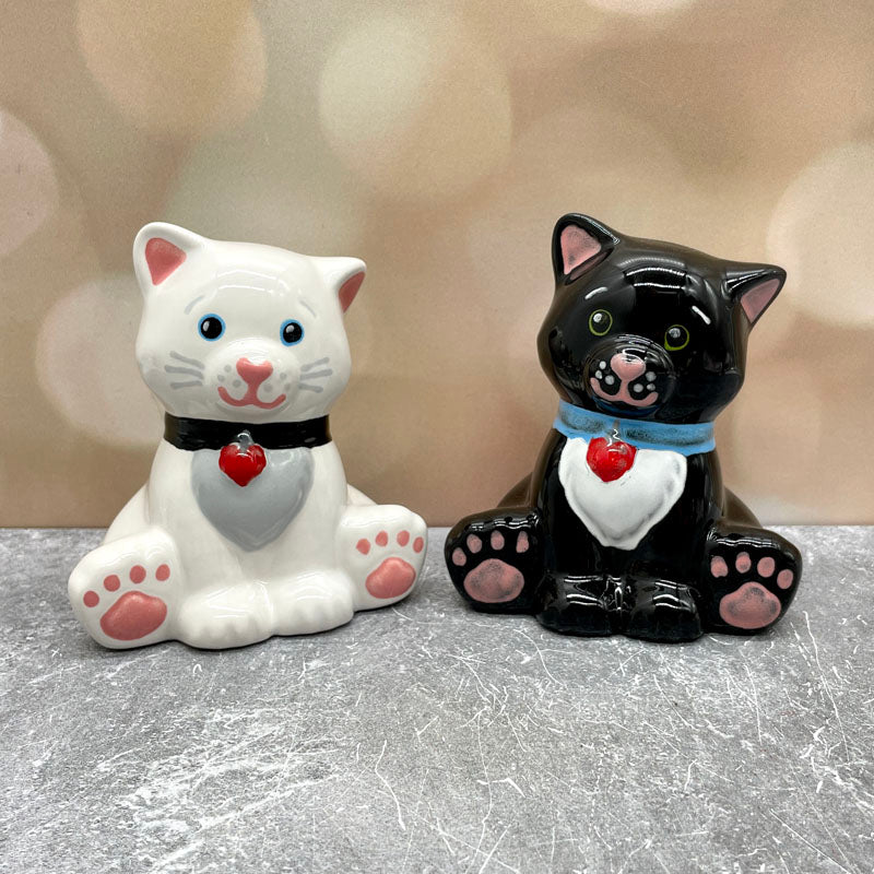 Cat Figurine Sitting